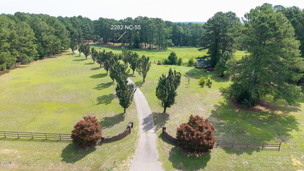 2282 Nc-55, Coats, NC 27521