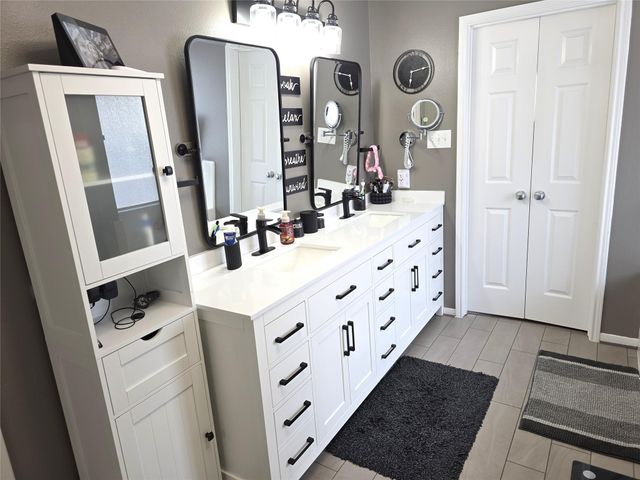 2301 Zavalla Drive, Deer Park, TX 77536