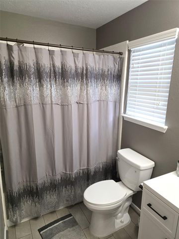 2301 Zavalla Drive, Deer Park, TX 77536