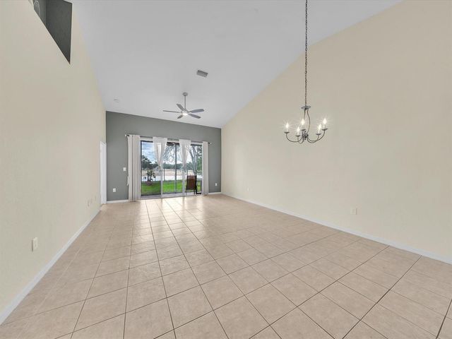 2851 E Aragon Boulevard 5, Sunrise, FL 33313