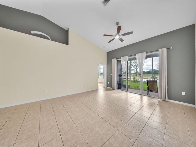2851 E Aragon Boulevard 5, Sunrise, FL 33313