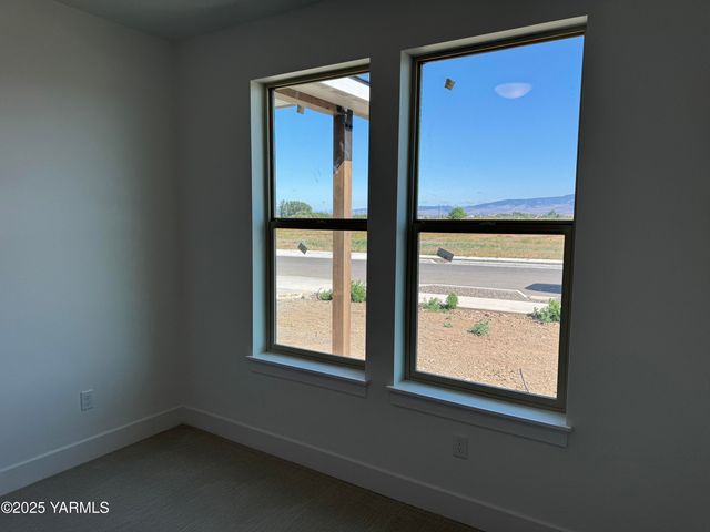 E 202 Ian Ave, Ellensburg, WA 98926