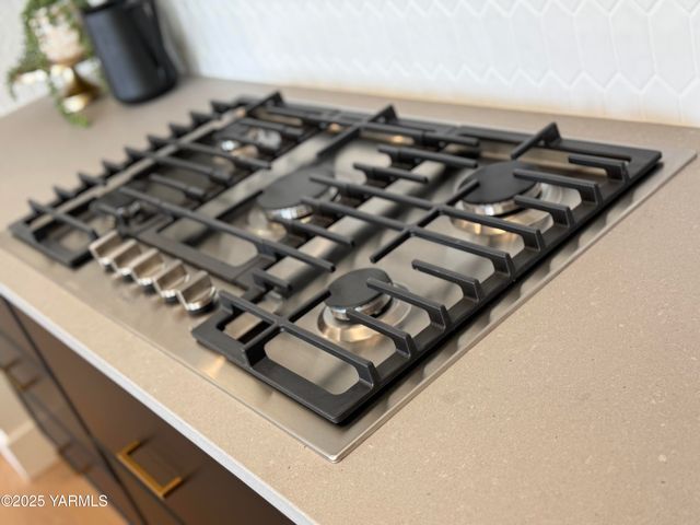 E 202 Ian Ave, Ellensburg, WA 98926