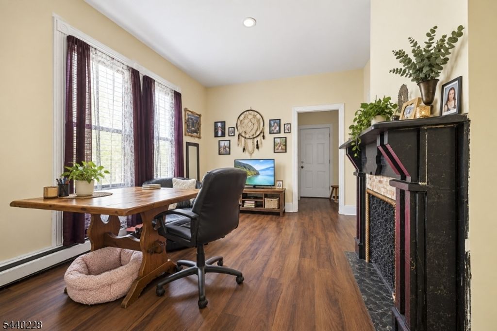 246 Spring St, Newton Town, NJ 07860 — photo 2