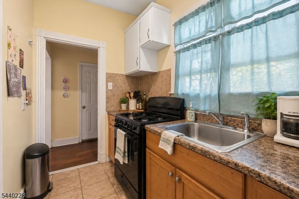 246 Spring St, Newton Town, NJ 07860 — photo 4