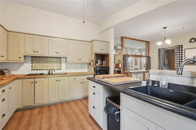 6590 Lake Road South, Sweden, NY 14420