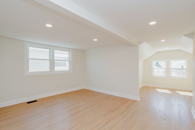 6018 W School Street, Chicago, IL 60634