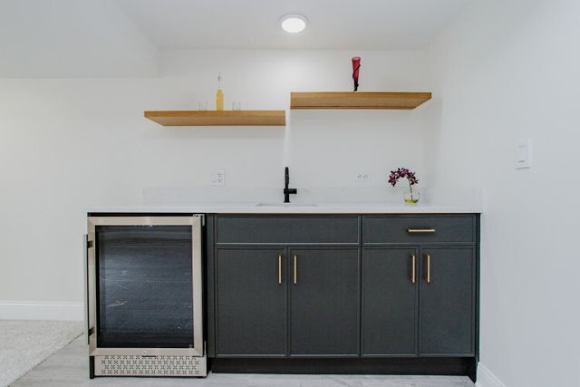 6018 W School Street, Chicago, IL 60634