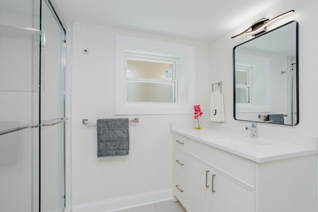 6018 W School Street, Chicago, IL 60634