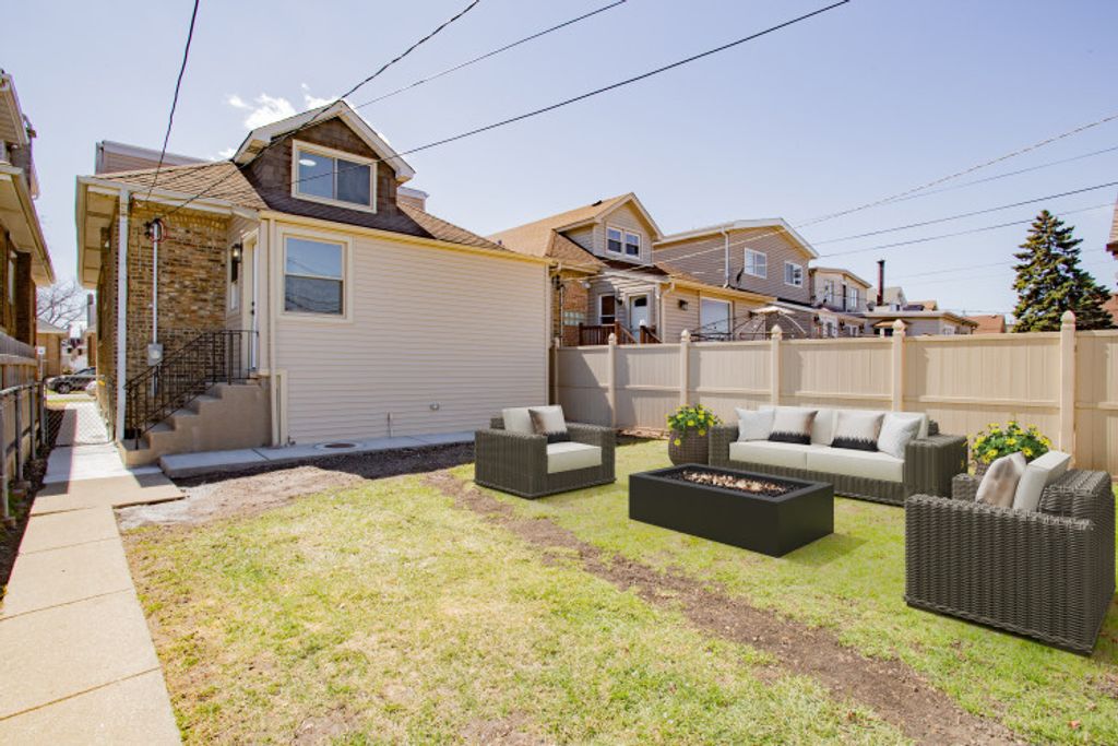 Image 27 of property listing at 6018 W School Street, Chicago, IL 60634