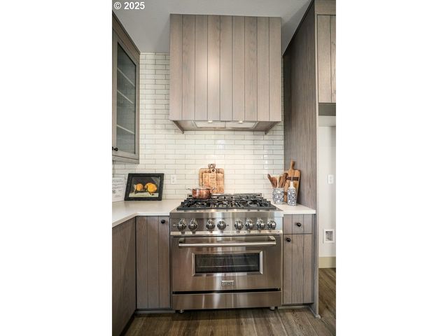 7531 LENNOX Ln Ne, Keizer, OR 97303