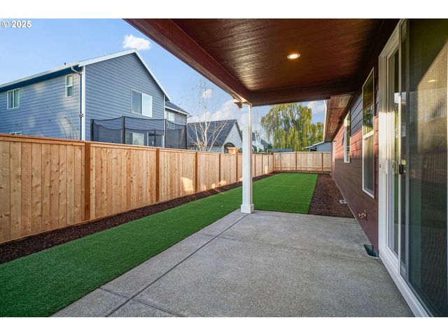 7531 LENNOX Ln Ne, Keizer, OR 97303