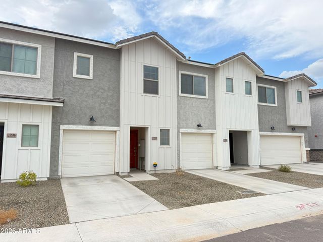 7532 W Darrow Street, Laveen, AZ 85339