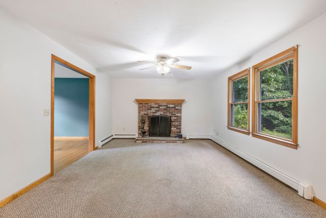 25 Caswell Ct, Douglas, MA 01516