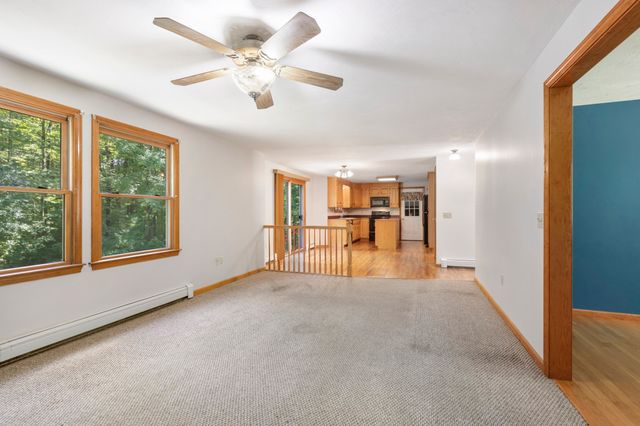 25 Caswell Ct, Douglas, MA 01516