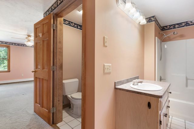 25 Caswell Ct, Douglas, MA 01516