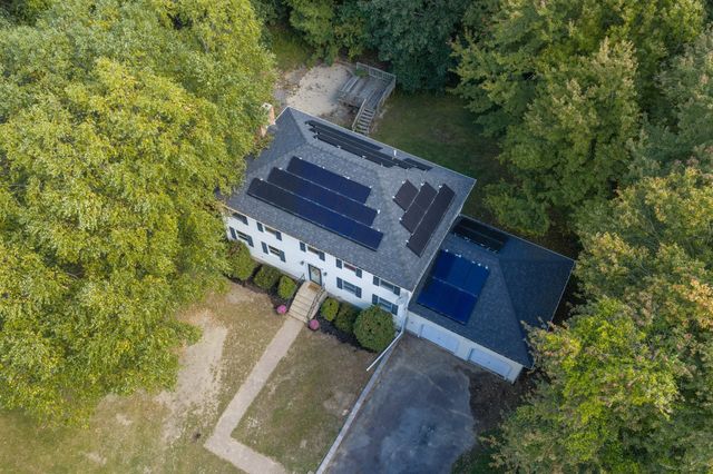 25 Caswell Ct, Douglas, MA 01516