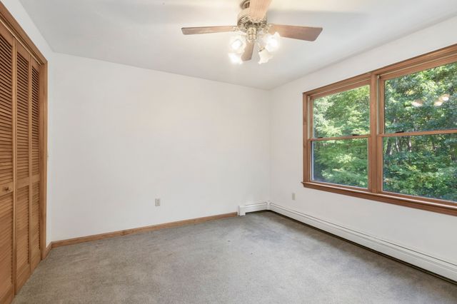 25 Caswell Ct, Douglas, MA 01516