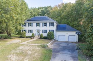 25 Caswell Ct, Douglas, MA 01516