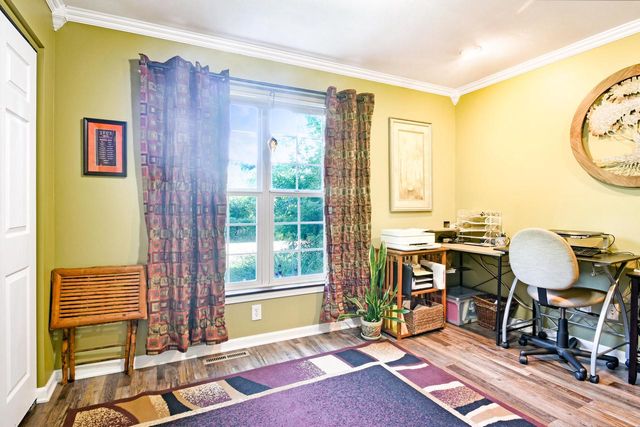 1402 Amys PLACE, West Bend, WI 53090