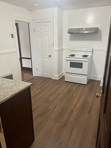 607 Washington Street 1L, Braintree, MA 02184