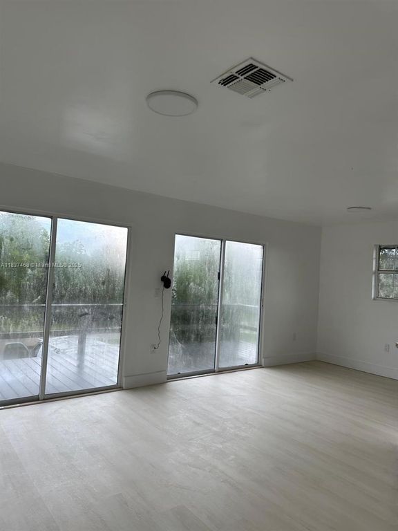 Image 1 of property listing at 420 Burning Tree ln, Punta Gorda, FL 33982