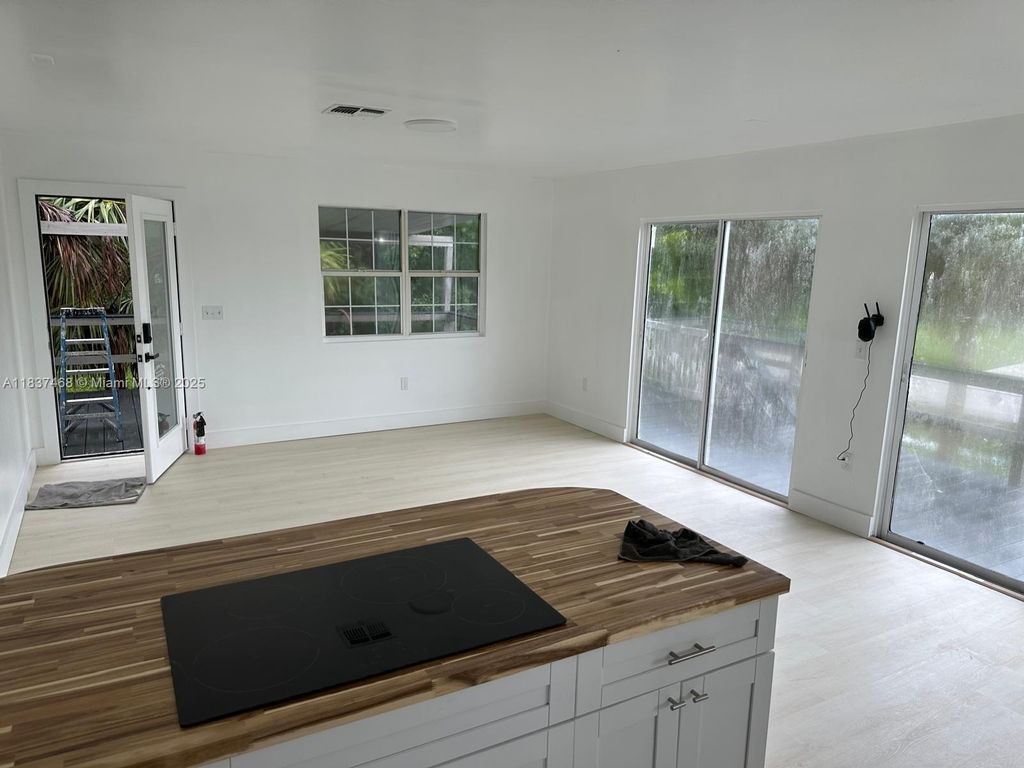 Image 12 of property listing at 420 Burning Tree ln, Punta Gorda, FL 33982