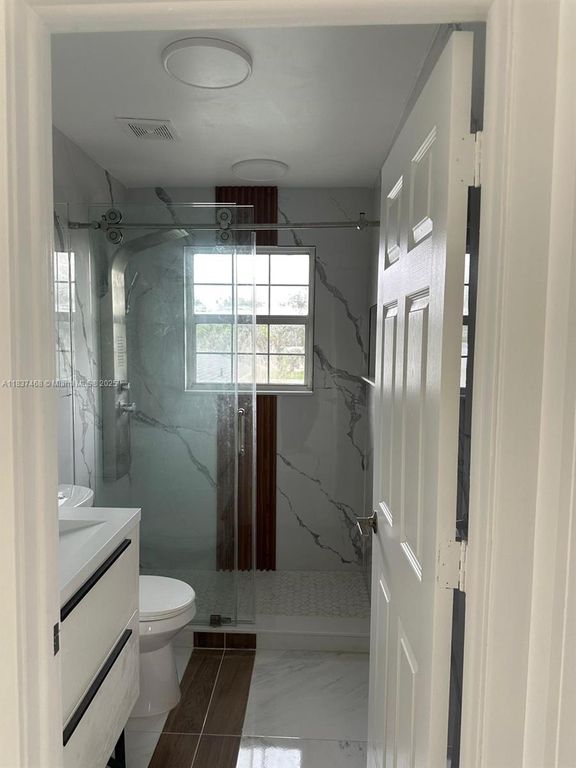 Image 21 of property listing at 420 Burning Tree ln, Punta Gorda, FL 33982