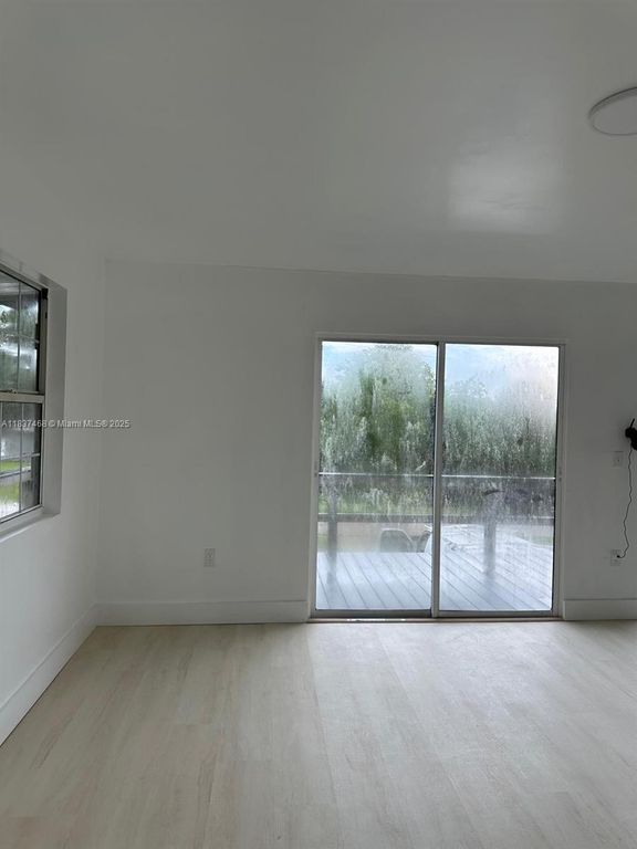Image 5 of property listing at 420 Burning Tree ln, Punta Gorda, FL 33982