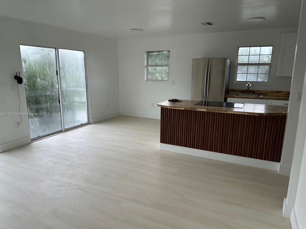 Image 7 of property listing at 420 Burning Tree ln, Punta Gorda, FL 33982