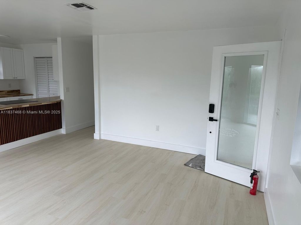Image 8 of property listing at 420 Burning Tree ln, Punta Gorda, FL 33982