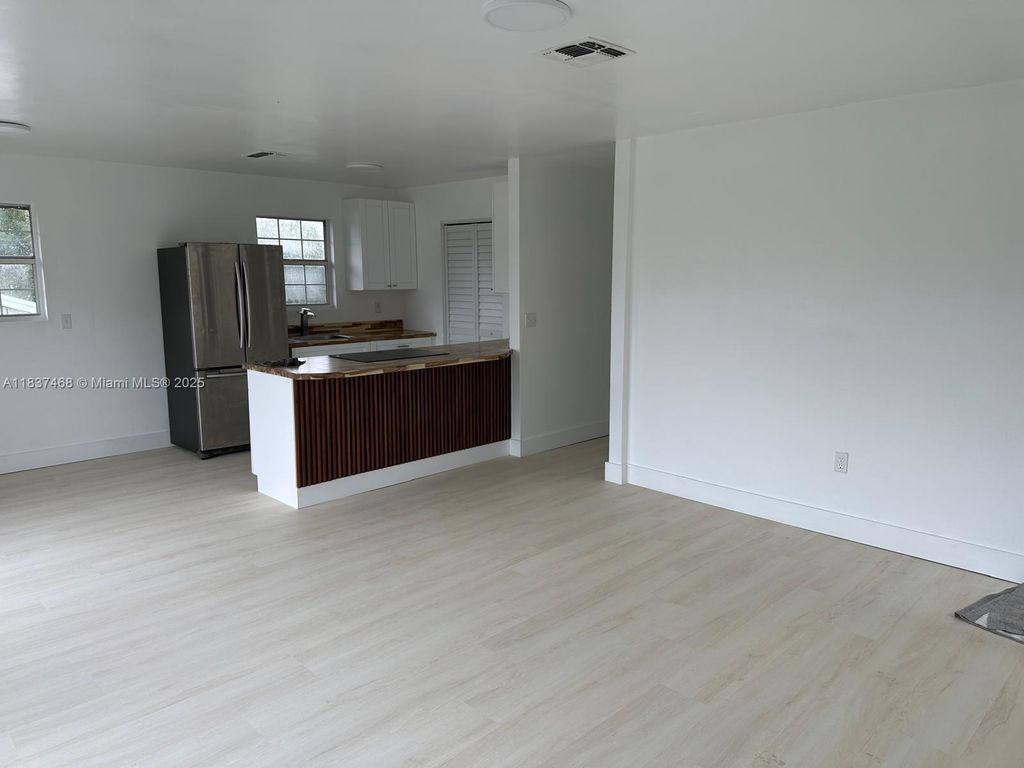 Image 9 of property listing at 420 Burning Tree ln, Punta Gorda, FL 33982