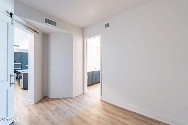 3131 N CENTRAL Avenue 5012, Phoenix, AZ 85012