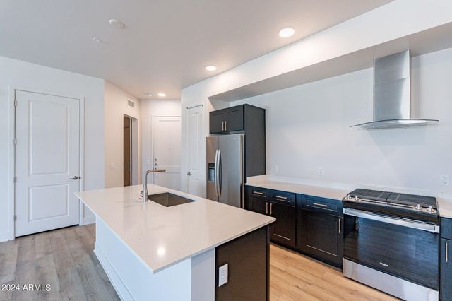 3131 N CENTRAL Avenue 5012, Phoenix, AZ 85012