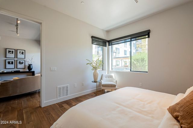 3131 N CENTRAL Avenue 5012, Phoenix, AZ 85012