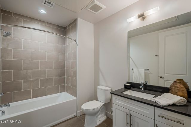 3131 N CENTRAL Avenue 5012, Phoenix, AZ 85012