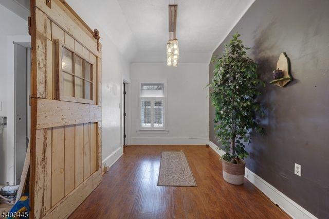 44 Main St, Califon Boro, NJ 07830