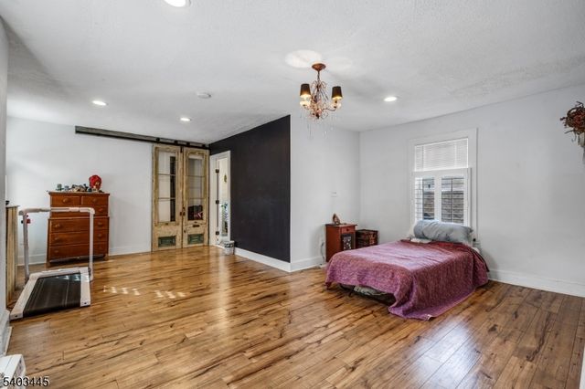 44 Main St, Califon Boro, NJ 07830