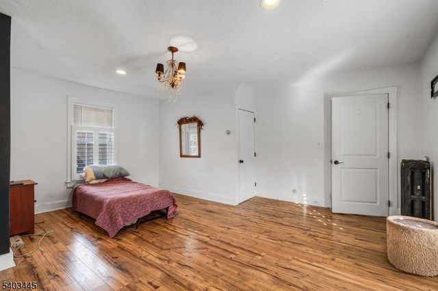 44 Main St, Califon Boro, NJ 07830