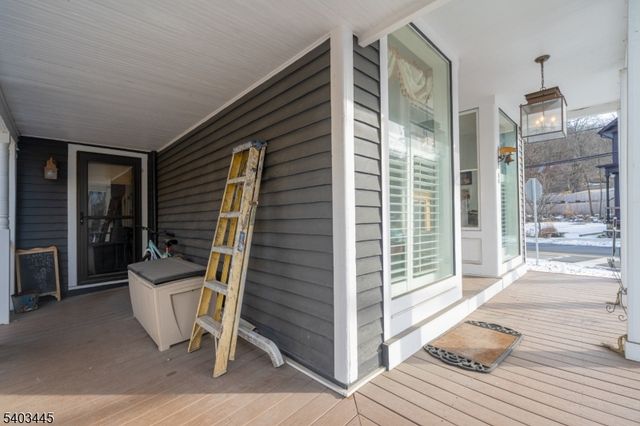 44 Main St, Califon Boro, NJ 07830