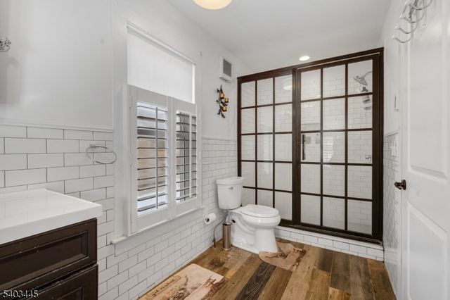 44 Main St, Califon Boro, NJ 07830