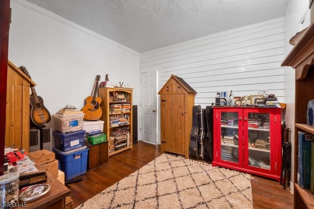 44 Main St, Califon Boro, NJ 07830