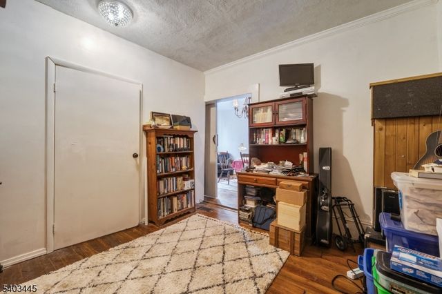 44 Main St, Califon Boro, NJ 07830