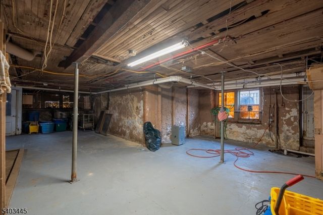 44 Main St, Califon Boro, NJ 07830