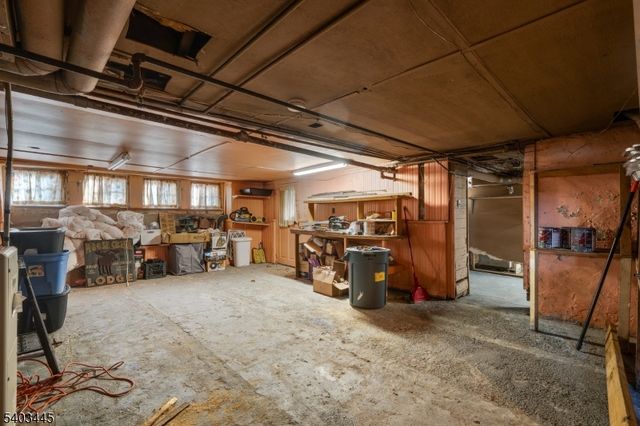 44 Main St, Califon Boro, NJ 07830