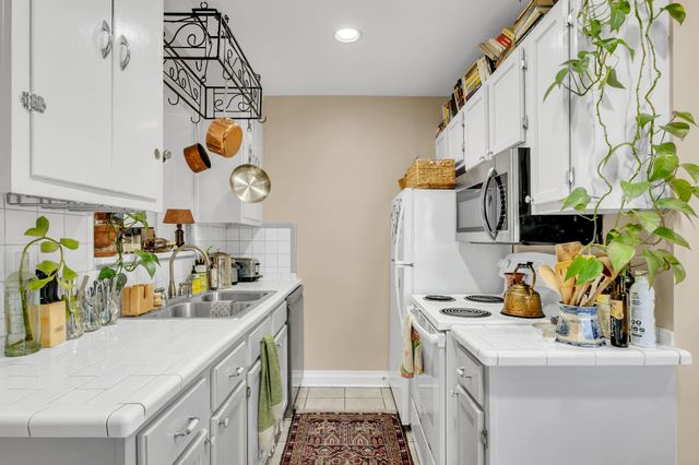 3317 Orleans Dr, Nashville, TN 37212