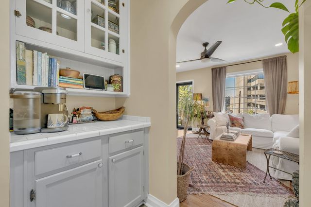 3317 Orleans Dr, Nashville, TN 37212