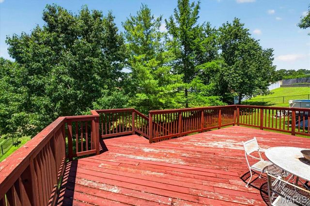 1515 Jonathan Court, Arnold, MO 63010
