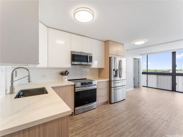 4300 Waialae Avenue B601, Honolulu, HI 96816