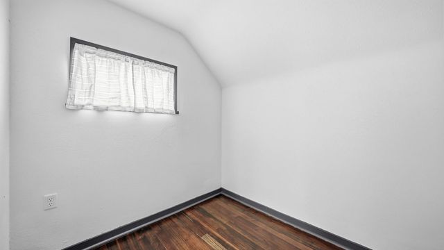 319 Willow Avenue, Joliet, IL 60436